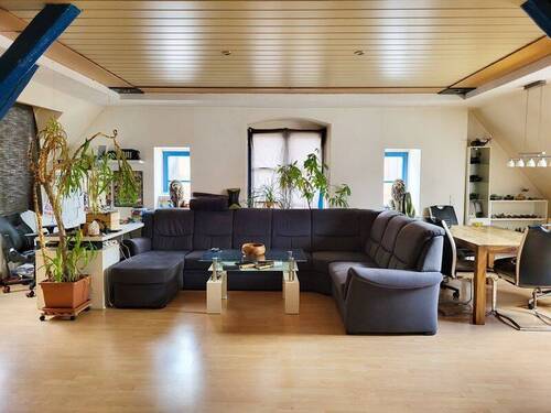 Hauptgebäude Wohnzimmer DG - 