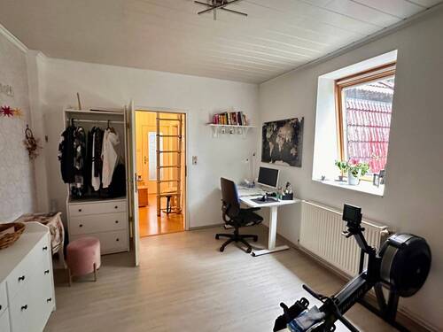 Zimmer 2 - 