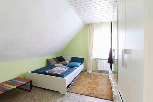 Schlafzimmer III OG - 