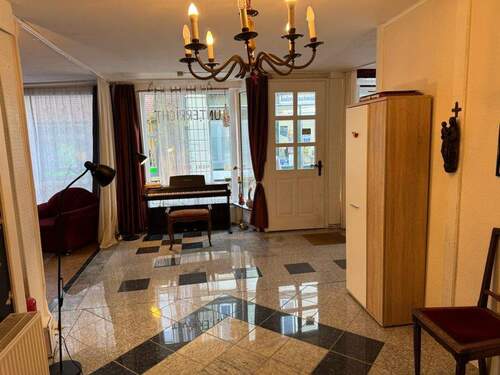 Empfangsbereich Gewerbefläche - 6 Zimmer Mehrfamilienhaus, Wohnhaus zum Kaufen in Meldorf