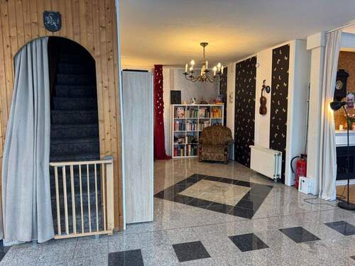 Empfangsbereich Gewerbefläche - 6 Zimmer Mehrfamilienhaus, Wohnhaus in Meldorf