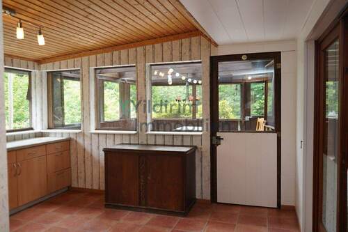 Eingangsflur - 4 Zimmer Mehrfamilienhaus, Wohnhaus in Flögeln