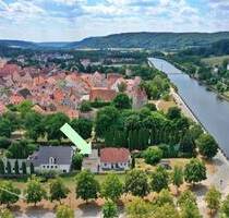 Unverbaubares Wohndomizil mit Doppelgarage in einmaliger Lage direkt am Main-Donau-Kanal - Berching