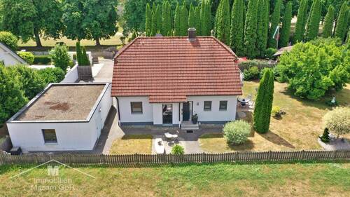 Nordansicht - Einfamilienhaus mit 136,60 m&sup2; in Berching zum Kaufen