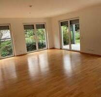 # 2026 im neuen Zuhause in bester Lage # Entspannte Sommerabende auf der großen Terrasse ! Fußbodenheizung * Außenjalousien * Einbauküche - Hildesheim Süd