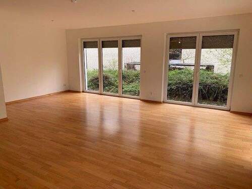 Wohnbereich - seitlicher Ausblick - 