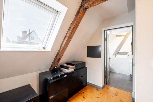 Flur und Zugang zum Badezimmer - 