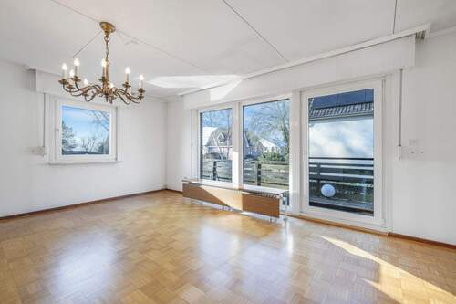 Wohnzimmer - 5 Zimmer Einfamilienhaus zum Kaufen in Seevetal