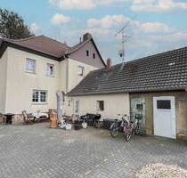 Willkommen zuhause: Gepflegte Doppelhaushälfte inkl. Schuppen in Sandersdorf-Brehna