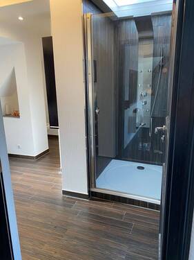 Duschkabine mit Massagefunktion und v.m. - 