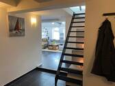Aufgang zur Galerie - 4 Zimmer Etagenwohnung zum Kaufen in Fürth