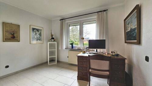 10,6 m² Zimmer mit Westfenster - 