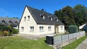 Front- und Seitenansicht - Größer als es scheint - 129.000,00 EUR Kaufpreis, ca.  125,00 m² Wohnfläche