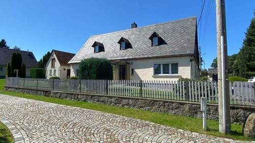 Frontansicht - 5 Zimmer Einfamilienhaus zum Kaufen in Eibau