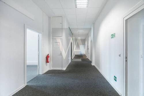 Kurfürstendamm200-10.jpg - 