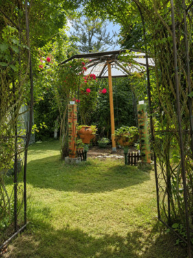Idyllischer Freisitz im Garten - 4 Zimmer Doppelhaushälfte in Rietberg