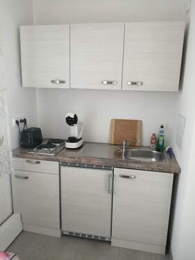 Kleine Kochzeile - Etagenwohnung mit 28,90 m² in Augsburg zur Miete