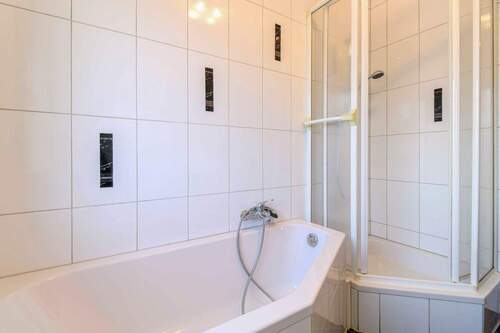 Badezimmer III - 