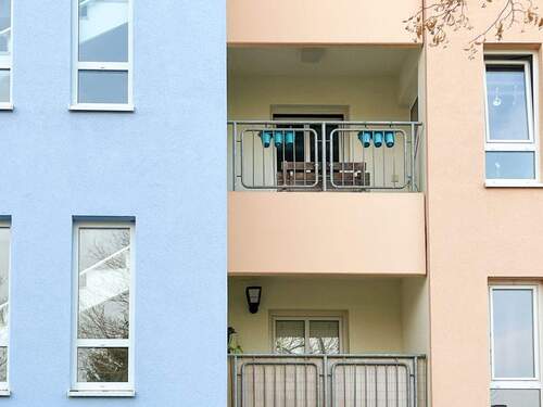 Blick Balkon - 3 Zimmer Etagenwohnung zum Kaufen in Weißenfels