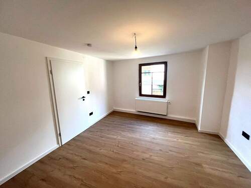 Schlafzimmer OG Vorderhaus - 