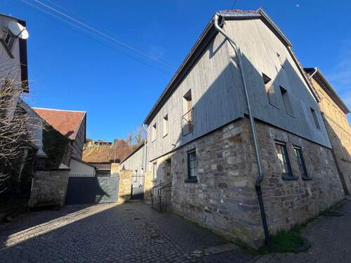 Vorderhaus - 7 Zimmer Mehrfamilienhaus, Wohnhaus zur Miete in Nußbaum