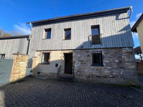 Vorderhaus - Mehrfamilienhaus, Wohnhaus mit 184,10 m&sup2; in Nußbaum zur Miete