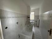 Bad.jpg - 2 Zimmer Etagenwohnung zur Miete in Zwickau