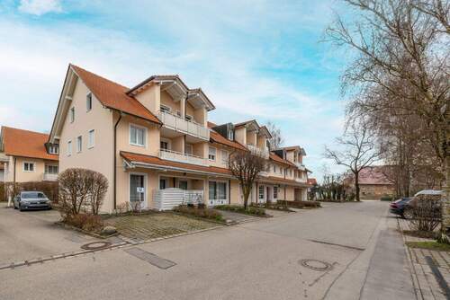 Außenansicht - SOMMER IMMOBILIEN - Charmante 2-Zimmer Dachgeschosswohnung mit Balkon