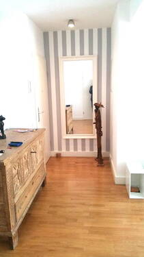 Dieleneingang - Top-Investment am Stadtgarten: Lichtdurchflutete 3-Raum-Balkonwohnung