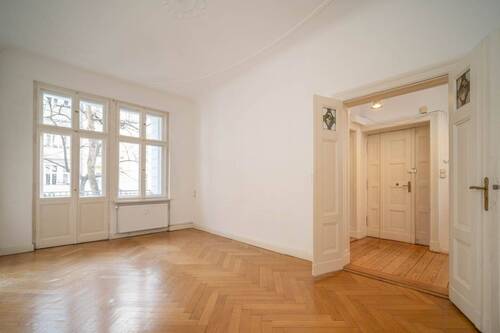 Wohnzimmer - 4-Zimmer Altbau Schmuckstück in Charlottenburg-Wilmersdorf