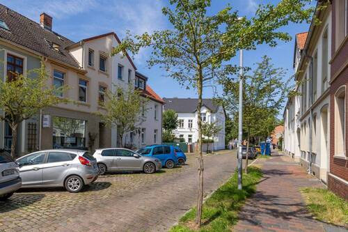 Außenansicht - Mehrfamilienhaus, Wohnhaus zum Kaufen in Lüneburg