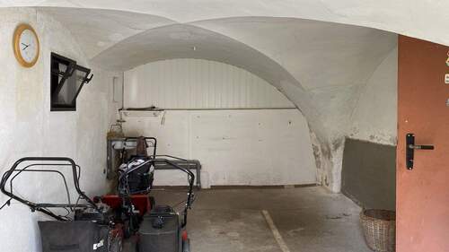 Garage - 