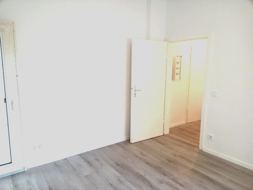 Wohnzimmer 3 - 1 Zimmer Etagenwohnung in Duisburg