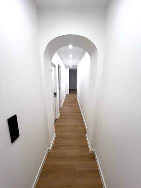 Flur EG - 2 Zimmer Etagenwohnung in Nußbaum