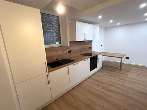 Einbauküche EG - Etagenwohnung mit 74,00 m&sup2; in Nußbaum zur Miete