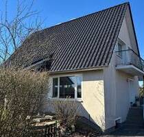 gemütliches Einfamilienhaus - 320.000,00&nbsp;EUR Kaufpreis, ca.&nbsp; 96,00&nbsp;m&sup2;&nbsp;Wohnfl&auml;che in Reinfeld (PLZ: 23858)