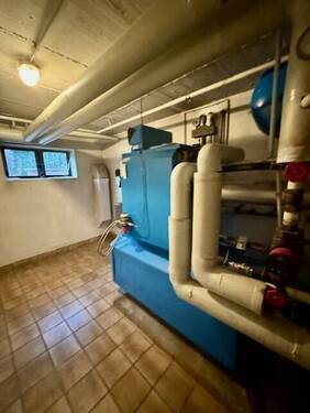 Heizungsraum in Keller - 