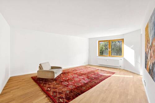 Wohnzimmer - 5 Zimmer Etagenwohnung zum Kaufen in Berlin