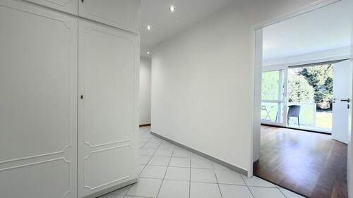 Diele - 3 Zimmer Etagenwohnung zur Miete in Frankfurt am Main