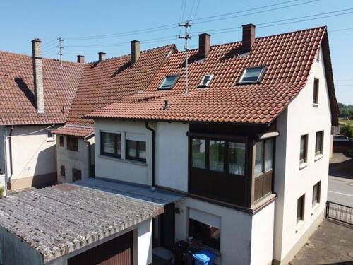 Gartenseite - 7 Zimmer Mehrfamilienhaus, Wohnhaus zum Kaufen in Geislingen