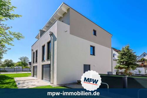 Hausansicht - Nachhaltige Architektur trifft Komfort: Ihr neues Zuhause 2025 - noch 2 Häuser verfügbar