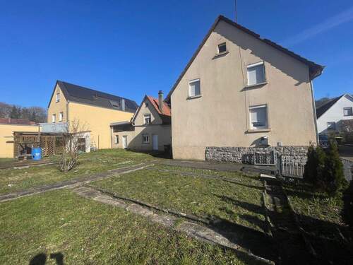 Außenansicht Front - Seltene Gelegenheit in Toplage von Stein - Doppelhaushälfte mit 388 m² Grundstück