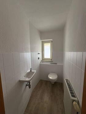 Gäste-WC - 2 Zimmer Etagenwohnung zur Miete in Plauen