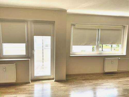 Wohnzimmer - 3 Zimmer Etagenwohnung zum Kaufen in Detmold