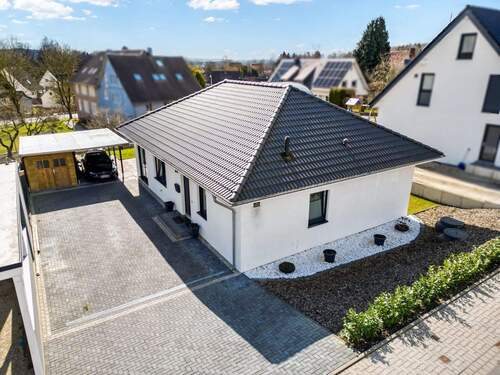 Hausansicht - 2 Zimmer Einfamilienhaus zum Kaufen in Dörentrup