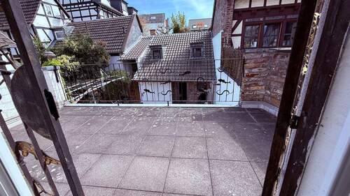 Blick auf den Balkon 1 - 