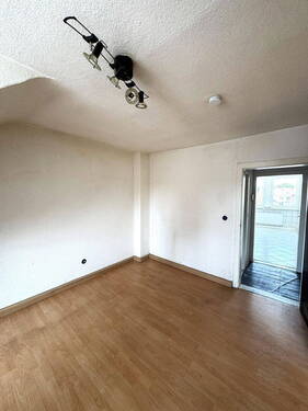 Zimmer1 - 2 Zimmer Etagenwohnung zur Miete in Mainz