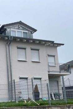 front.jpg - House for rent in Mackenbach - 1.750,00 EUR Kaltmiete, ca.  204,00 m² Wohnfläche