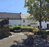 Zu verkaufen 2 Häuser, die derzeit als Ferienhäuser vermietet werden, zwischen Eifel und Mosel - Bettenfeld