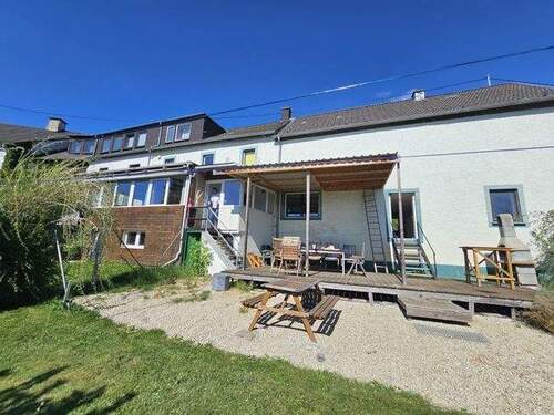 Haus 5 - 1 Zimmer Mehrfamilienhaus, Wohnhaus in Bettenfeld